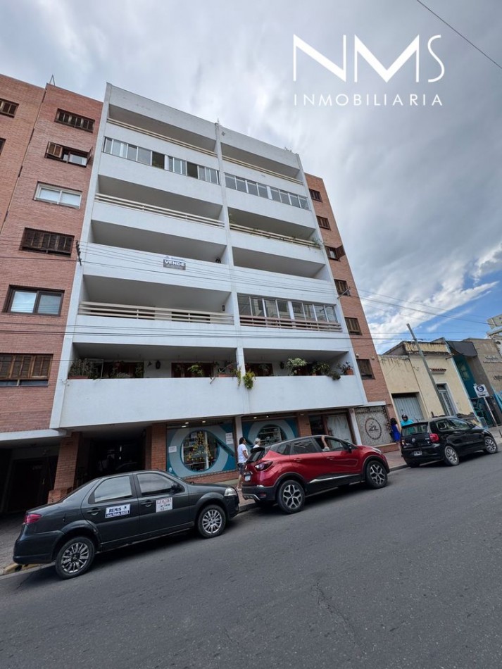 SE ALQUILA DEPARTAMENTO DE 3 HABITACIONES Y COCHERA - DR. ADOLFO GUEMES ESQ SANTIAGO DEL ESTERO