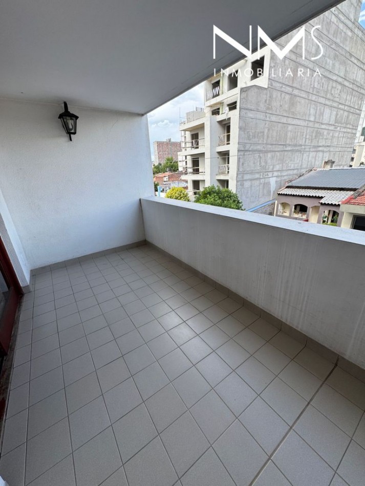SE ALQUILA DEPARTAMENTO DE 3 HABITACIONES Y COCHERA - DR. ADOLFO GUEMES ESQ SANTIAGO DEL ESTERO