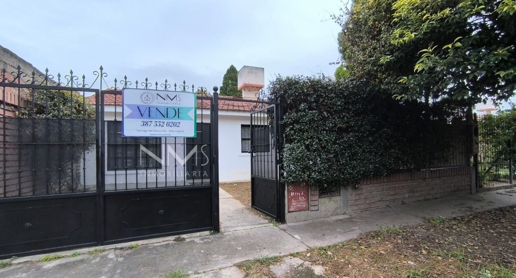 VENTA - CASA EN ZONA SUR (Barrio Ciudad Valdivia)