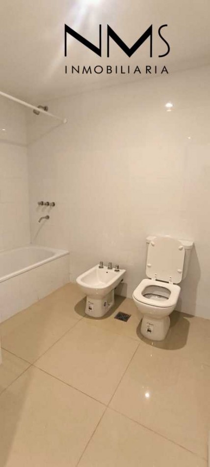 SE ALQUILA MONOAMBIENTE AMOBLADO - EDIFICIO BAMBU - AV. BELGRANO ESQ PEDERNERA - $450.000