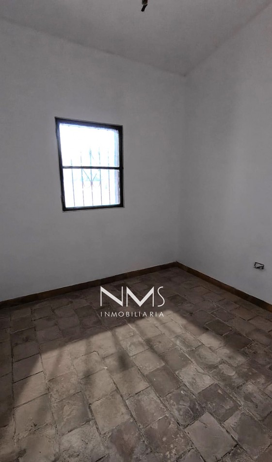 VENTA - CASA 4 DORMITORIOS, EN MACROCENTRO