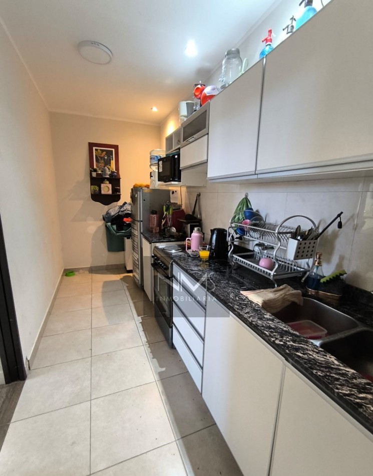 TRIPLEX EN GRAND BOURG - EN ESQUINA, A METROS DE AVDA. SAVIO