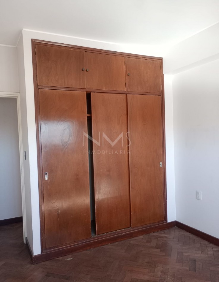 ALQUILER DPTO 2 DORMITORIOS EN MITRE AL 200 - EDIFICIO GALERIA MITRE
