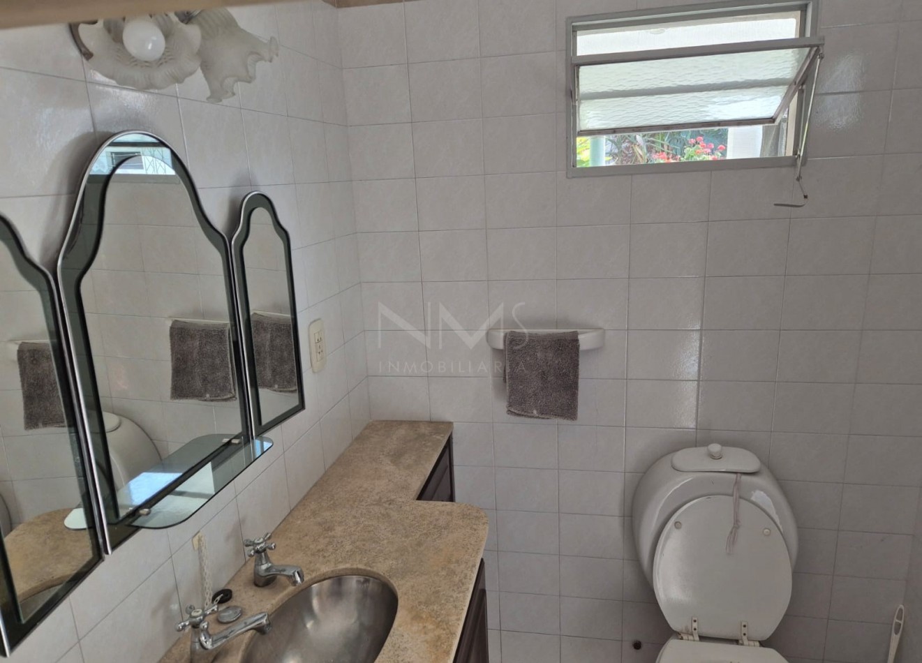 VENTA DE CASA EN ESQUINA, ALTURA ESPAÑA AL 2.000 (Pasaje paralelo)