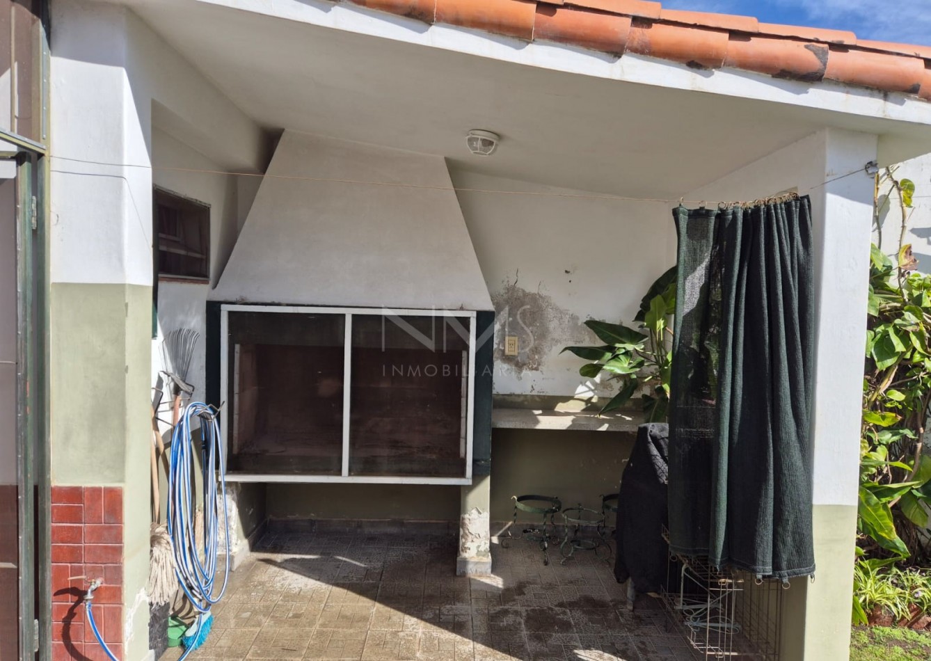 VENTA DE CASA EN ESQUINA, ALTURA ESPAÑA AL 2.000 (Pasaje paralelo)