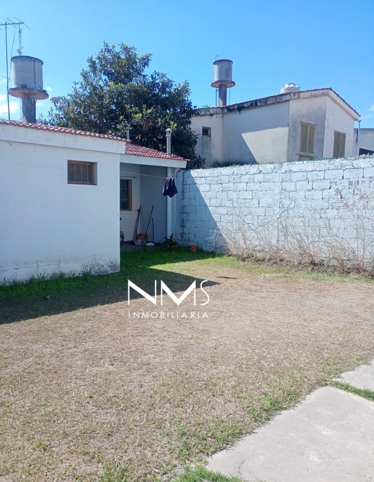 ALQUILER CASA 3 DORM. Y DEPENDENCIAS - B° EL PERIODISTA (Zona Sur)