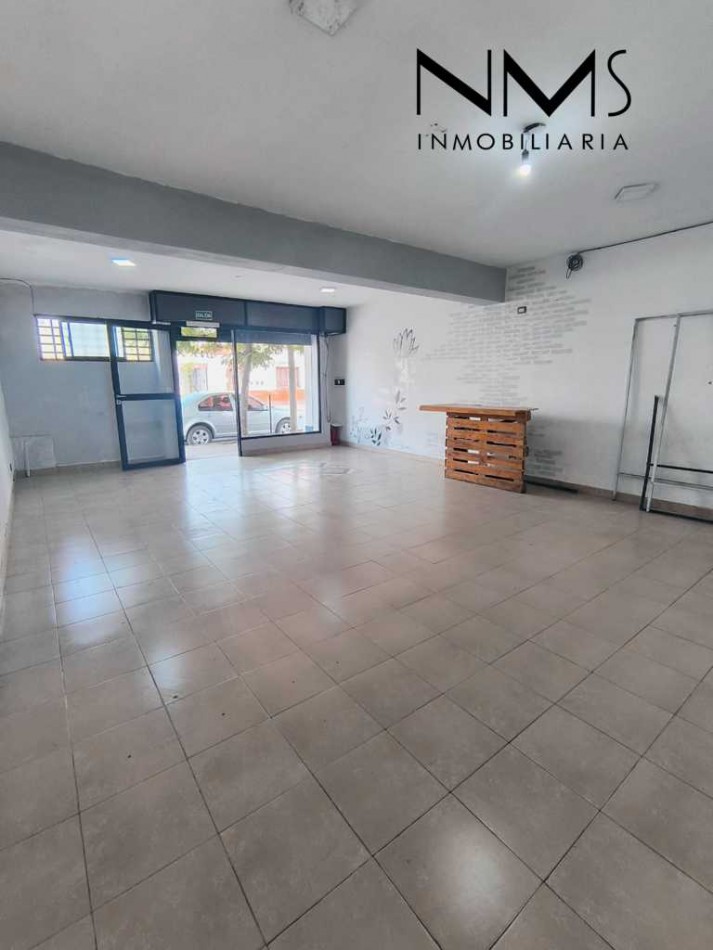 SE ALQUILA LOCAL COMERCIAL - AYACUCHO AL 500 