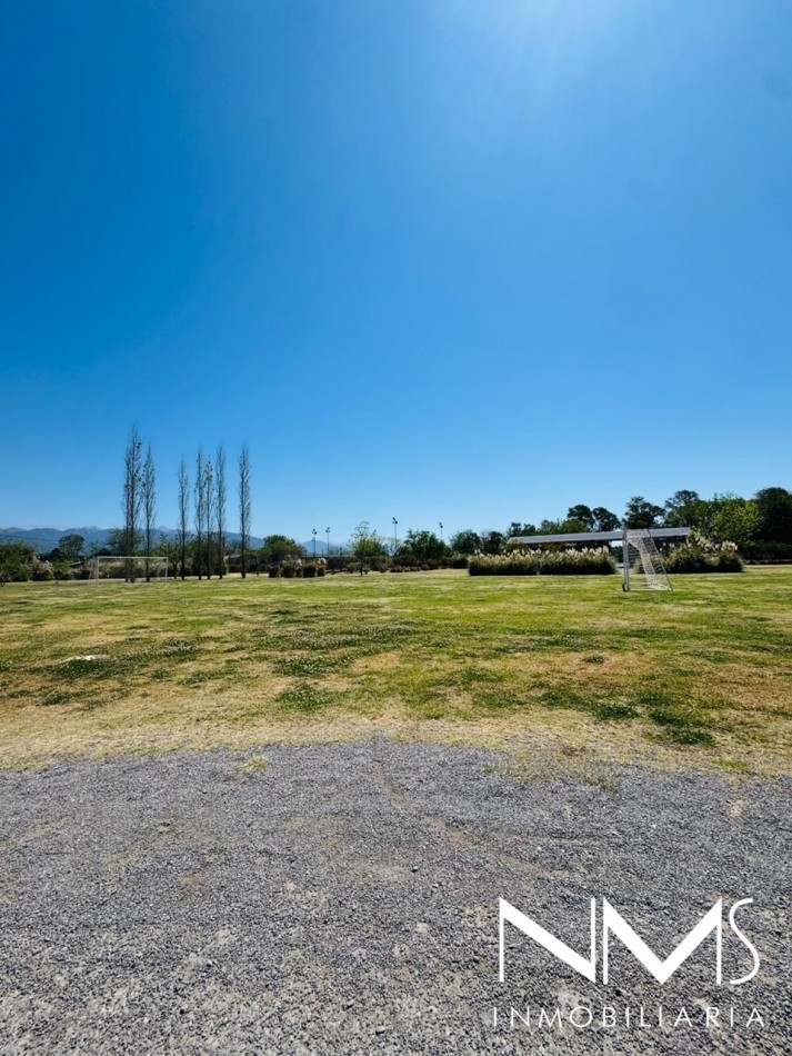 VENTA DE TERRENO EN JARDINES DE SAN LORENZO