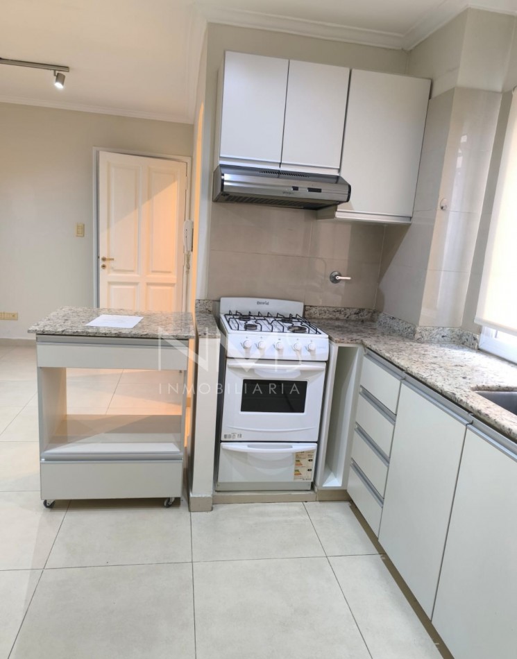 ALQUILER DE DEPARTAMENTO 1 DORMITORIO C/COCHERA - CENTRO