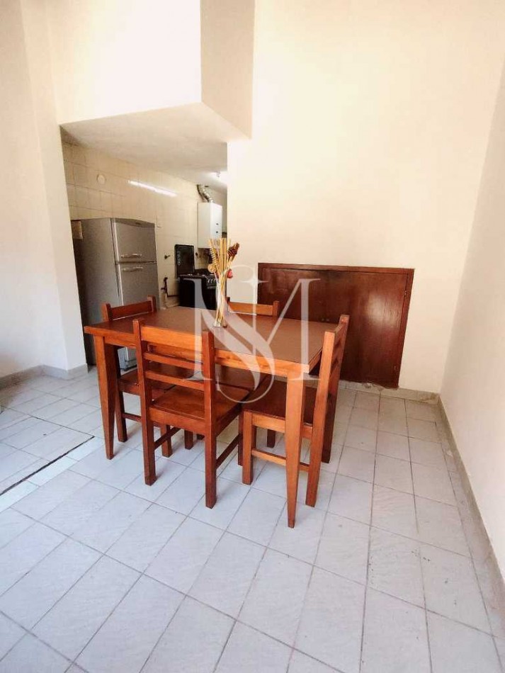 CASA EN ALQUILER DE DOS PLANTAS (DUPLEX) AMOBLADO - B° BELGRANO - ETAPA 1