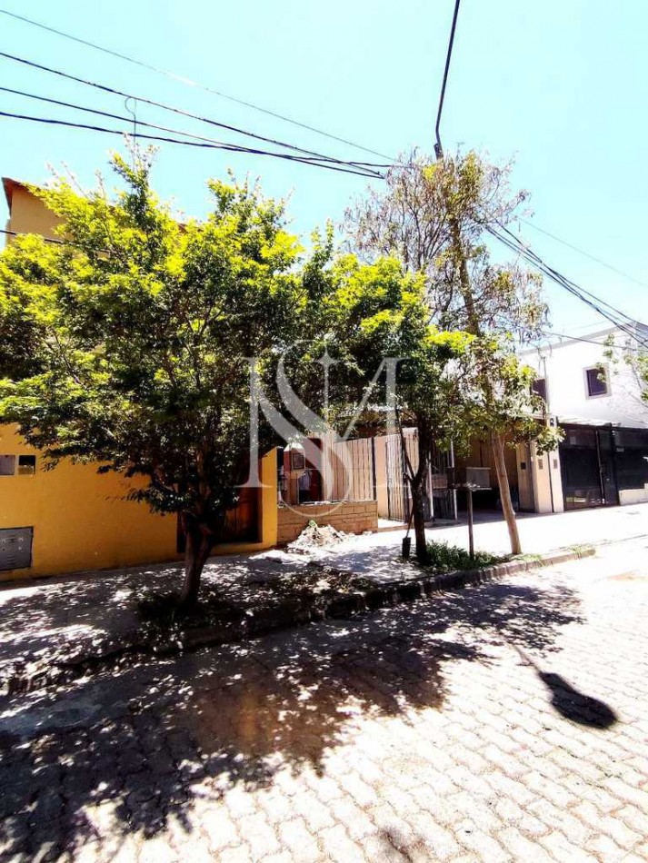 CASA EN ALQUILER DE DOS PLANTAS (DUPLEX) AMOBLADO - B° BELGRANO - ETAPA 1