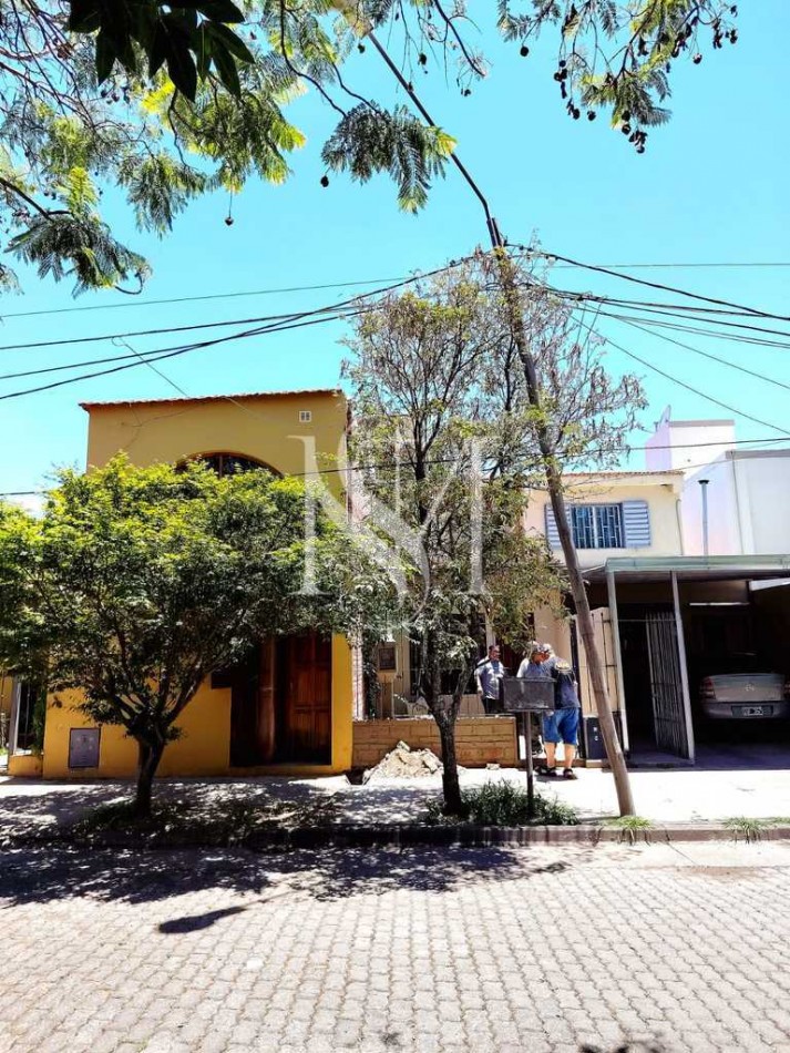 CASA EN ALQUILER DE DOS PLANTAS (DUPLEX) AMOBLADO - B° BELGRANO - ETAPA 1