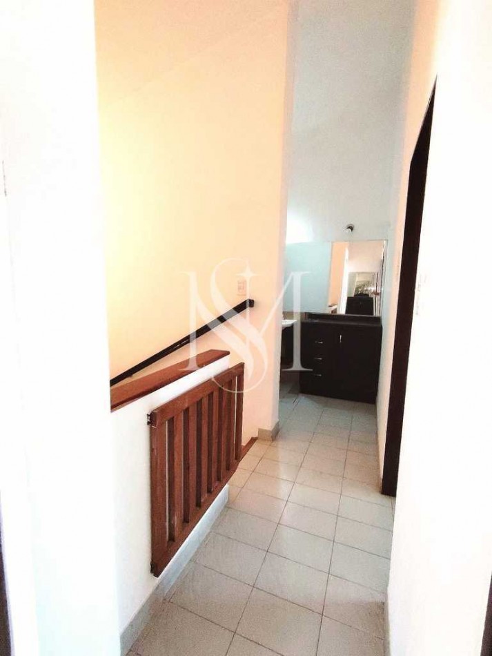 CASA EN ALQUILER DE DOS PLANTAS (DUPLEX) AMOBLADO - B° BELGRANO - ETAPA 1