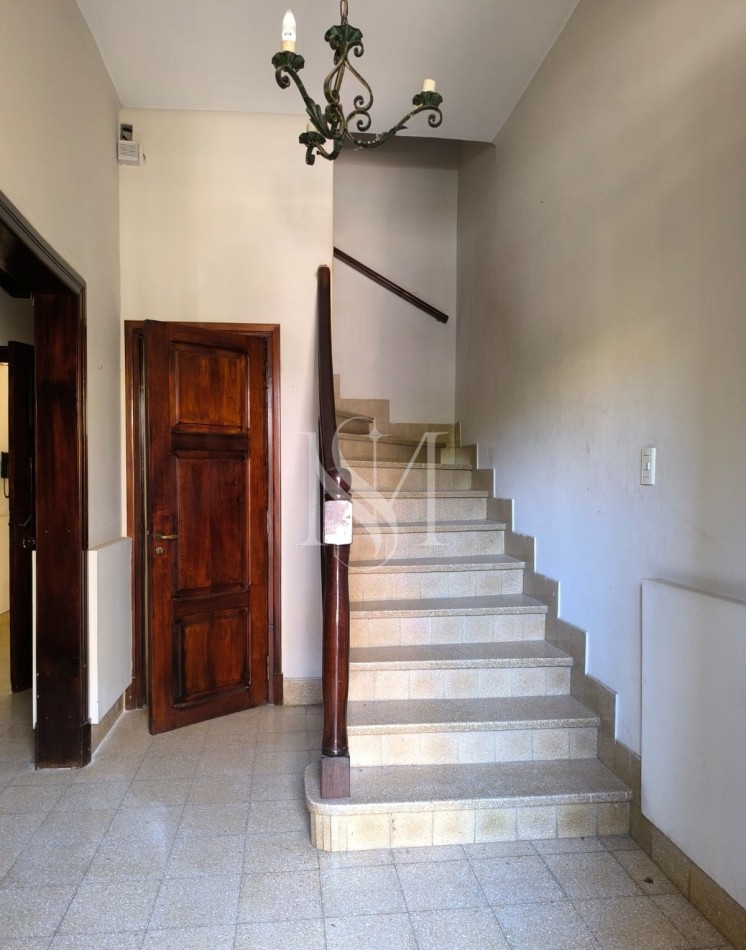 CASA EN VENTA CASEROS Y GRAL PAZ