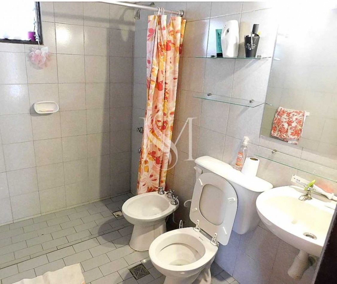 SE ALQUILA DEPARTAMENTO DE 3 HABITACIONES - BARRIO JUAN PABLO II - Zona Sur