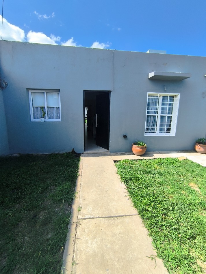 CASA EN B° EL HUAICO - TRES DORMITORIOS
