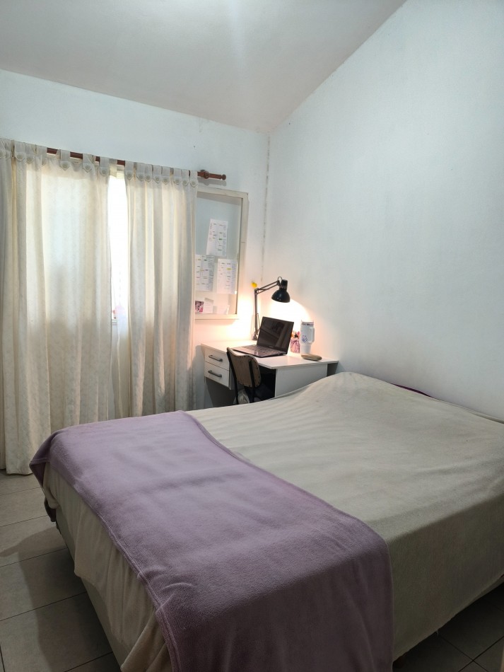 CASA EN B° EL HUAICO - TRES DORMITORIOS