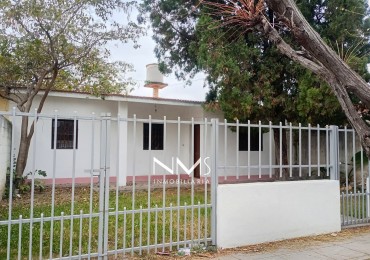 VENTA -  CASA 4 DORMITORIOS, EN MACROCENTRO
