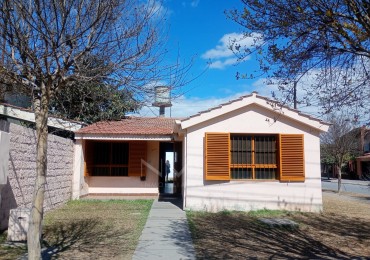 ALQUILER CASA 3 DORM. Y DEPENDENCIAS - B° EL PERIODISTA (Zona Sur)