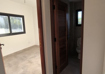 VENTA EN VAQUEROS - CASA DE 4 DORMITORIOS A ESTRENAR